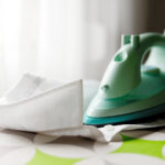 Na co zwracać uwagę przy zakupie żelazka parowego?